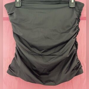 Venus swim top size 6